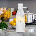 Electric Juicer Juicer Cup with Lids Home USB Rechargeable Juice Mixer Personal Travel Blender for Outdoor, Smoothies Shakes, Mixing, Oranges White