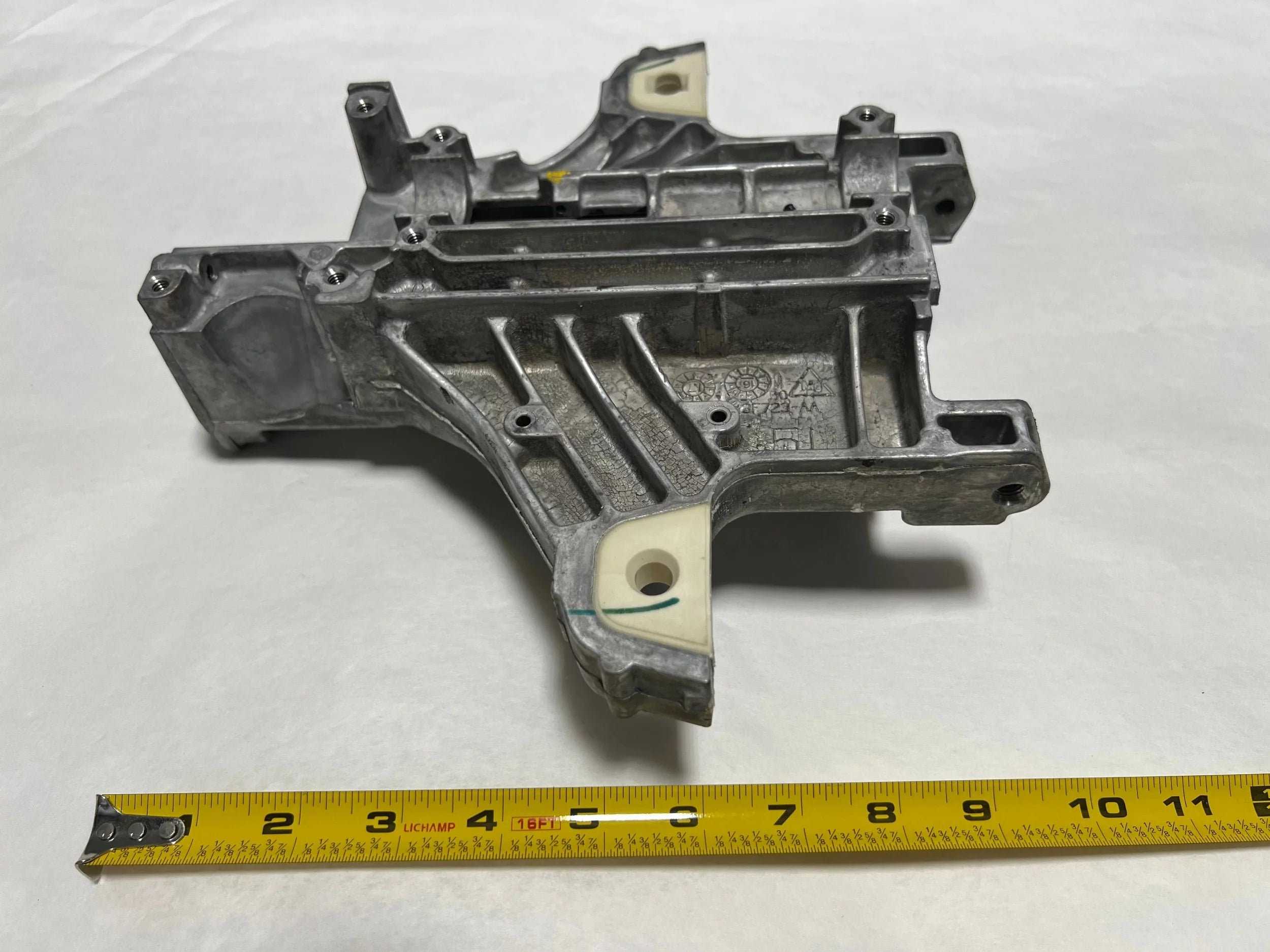 For 2010-2019 Ford E-150 250 Van Lower Steering Column Jacket Actuator Housing