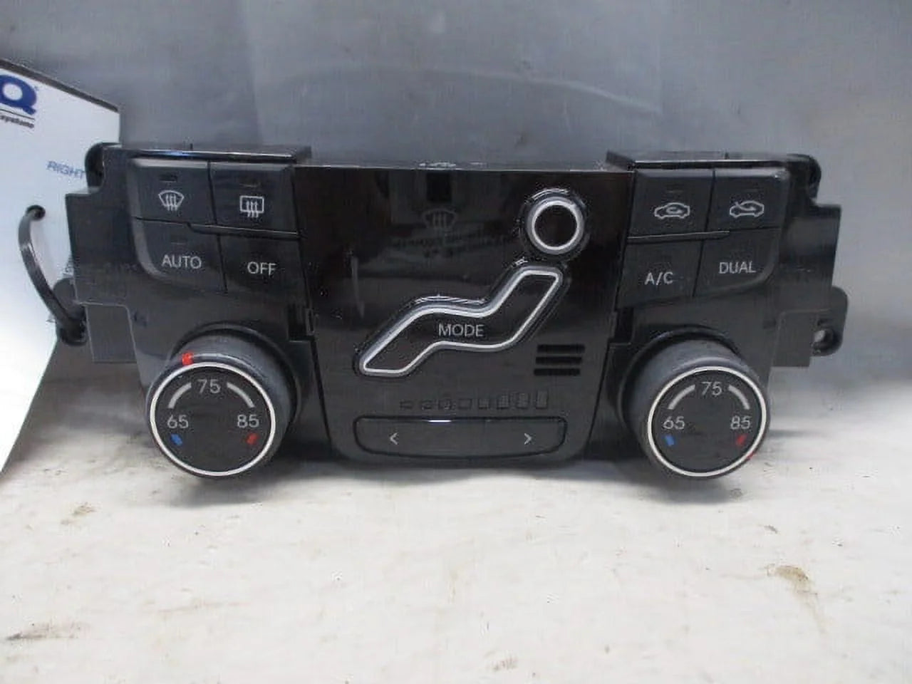 Pre-Owned 2011 2012 2013 Hyundai Sonata AC Heater Temperature Control w/Navigation OEM (Good)