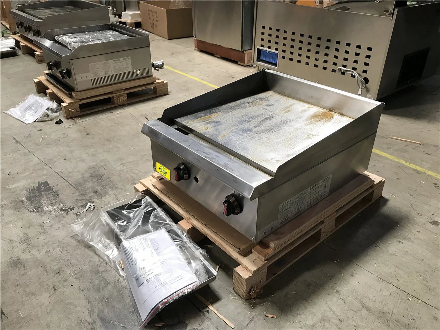 24 in. Commercial Manual griddle in Stainless Steel 60000BTU